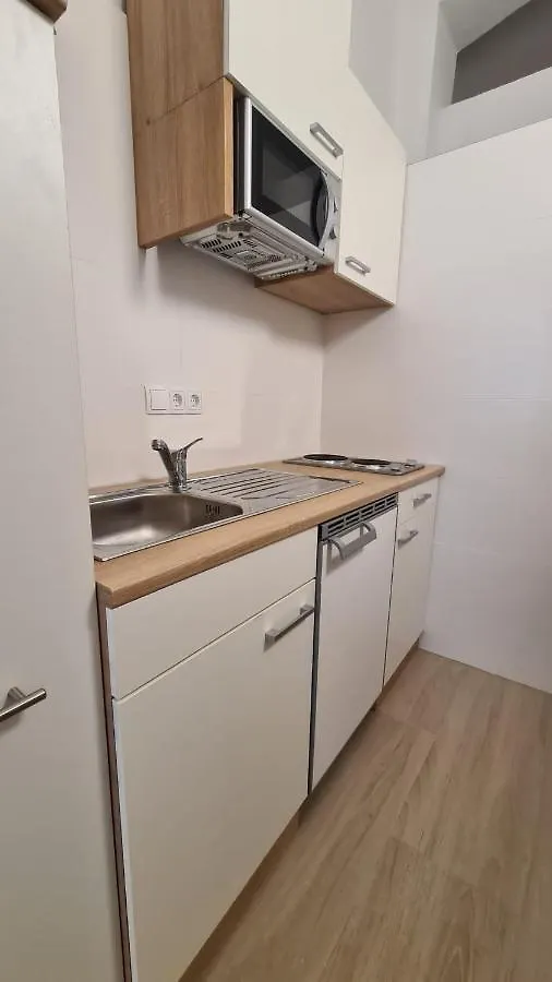 City Apartment Mit Direktzugang Vienna