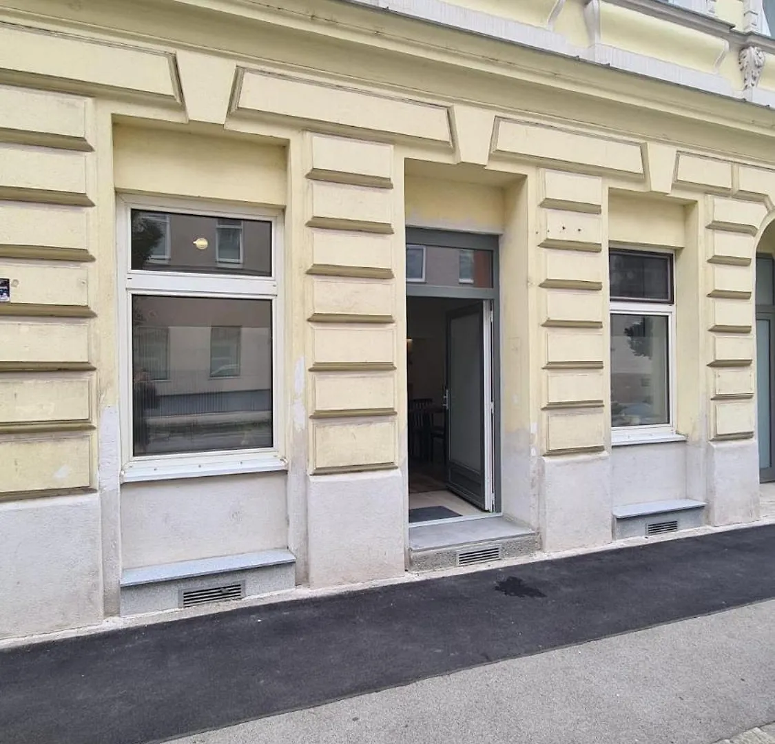 City Apartment Mit Direktzugang Vienna Austria