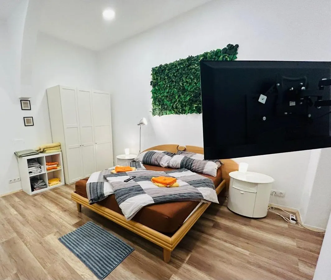 City Apartment Mit Direktzugang Vienna Austria