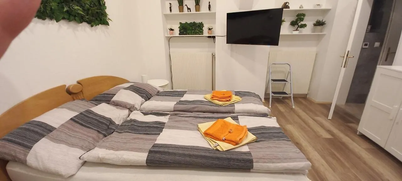 City Apartment Mit Direktzugang Vienna Austria
